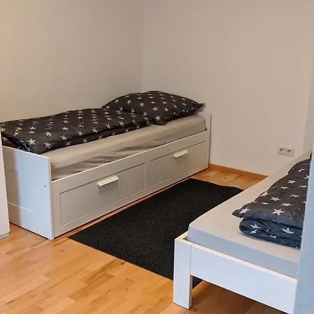 Moderne Ferienwohnung ホームステイ *