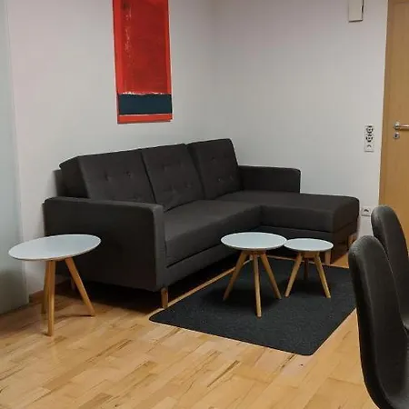 Moderne Ferienwohnung *
