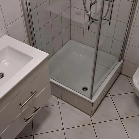 Moderne Ferienwohnung *